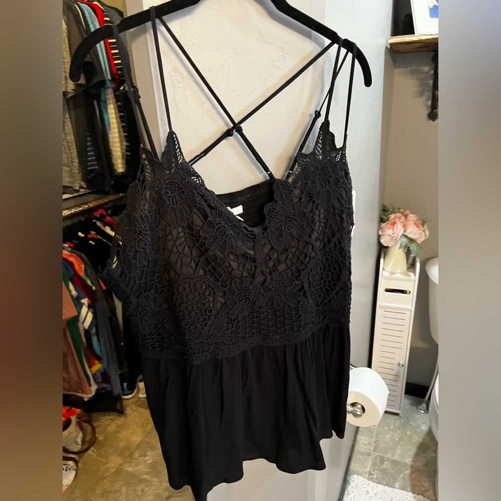 Maurices black tank, lace crochet